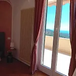 Oda ve Kahvaltı Bianca 4*